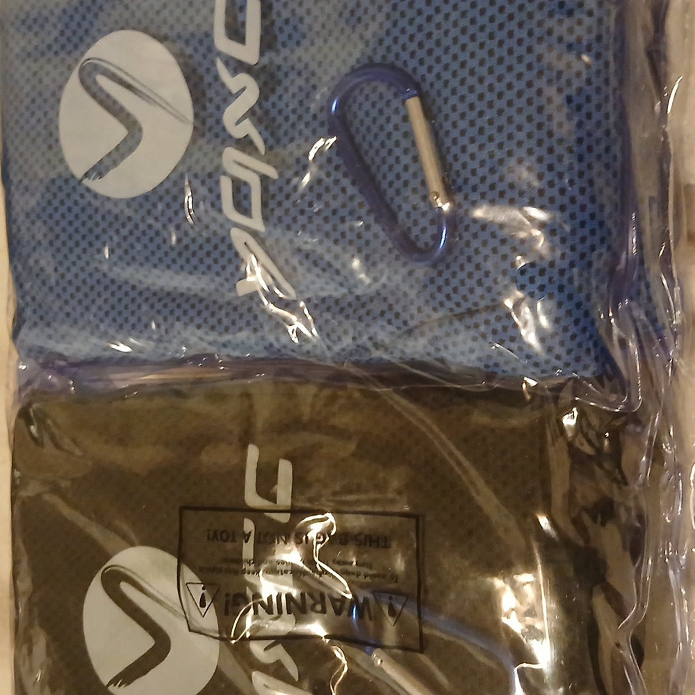 4 cooling towels
